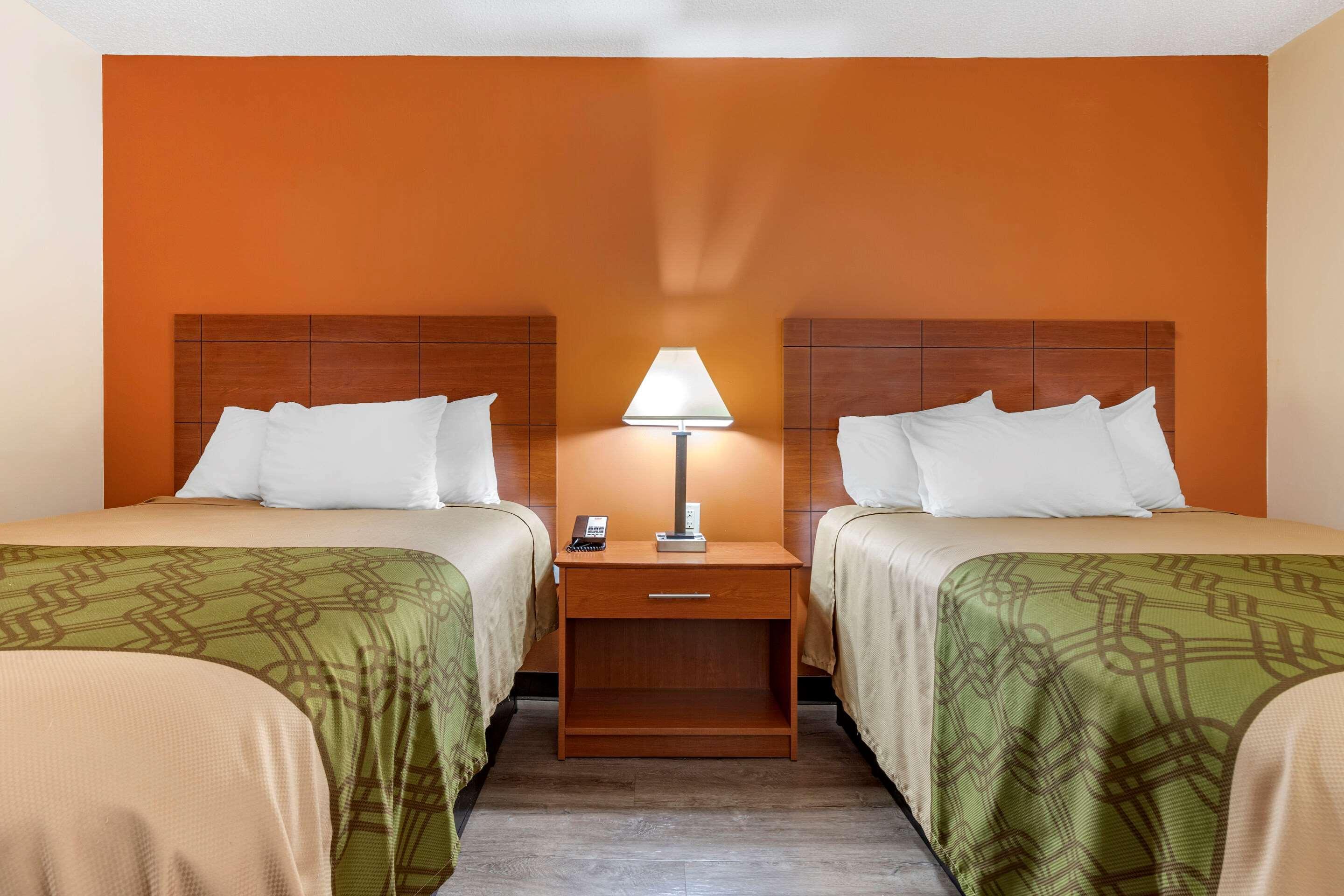 Econo Lodge St. Stephen Екстер'єр фото