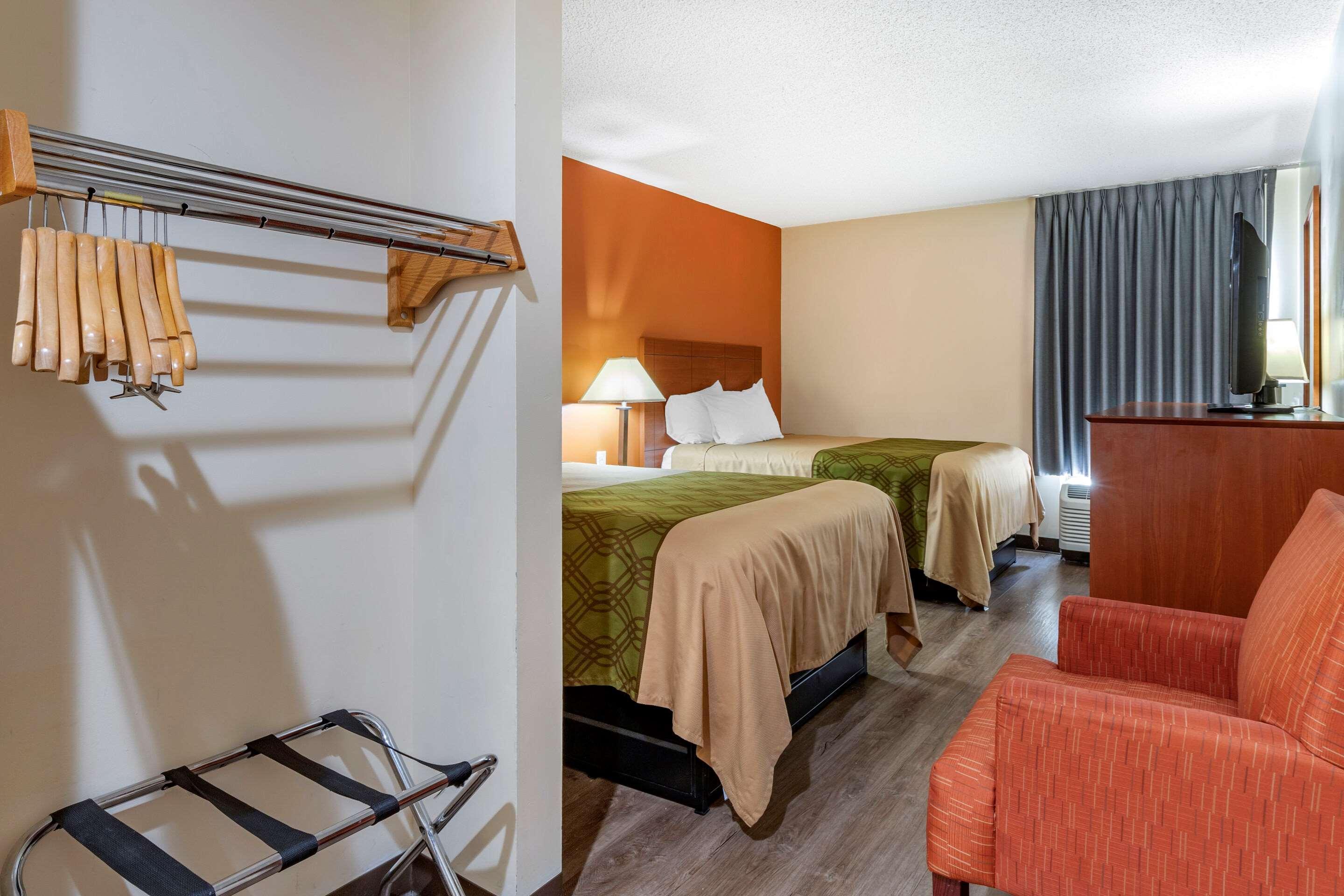 Econo Lodge St. Stephen Екстер'єр фото
