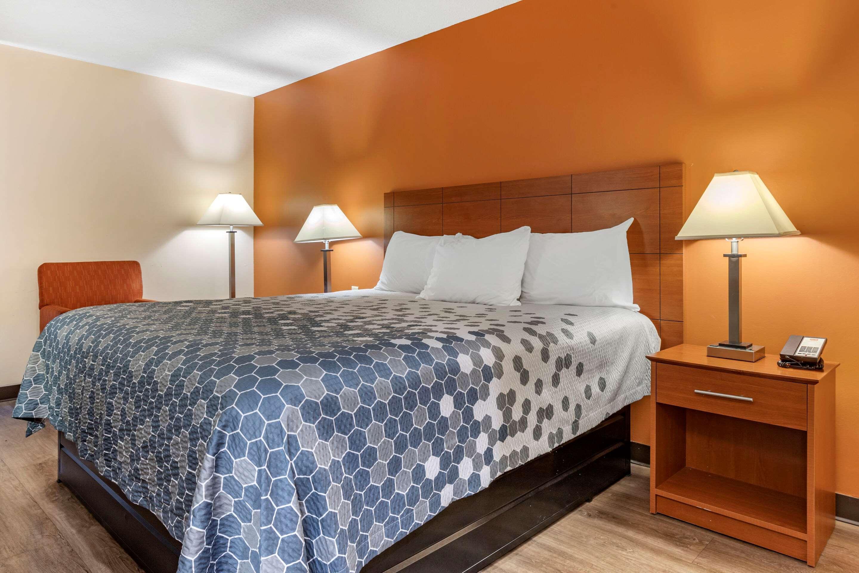 Econo Lodge St. Stephen Екстер'єр фото