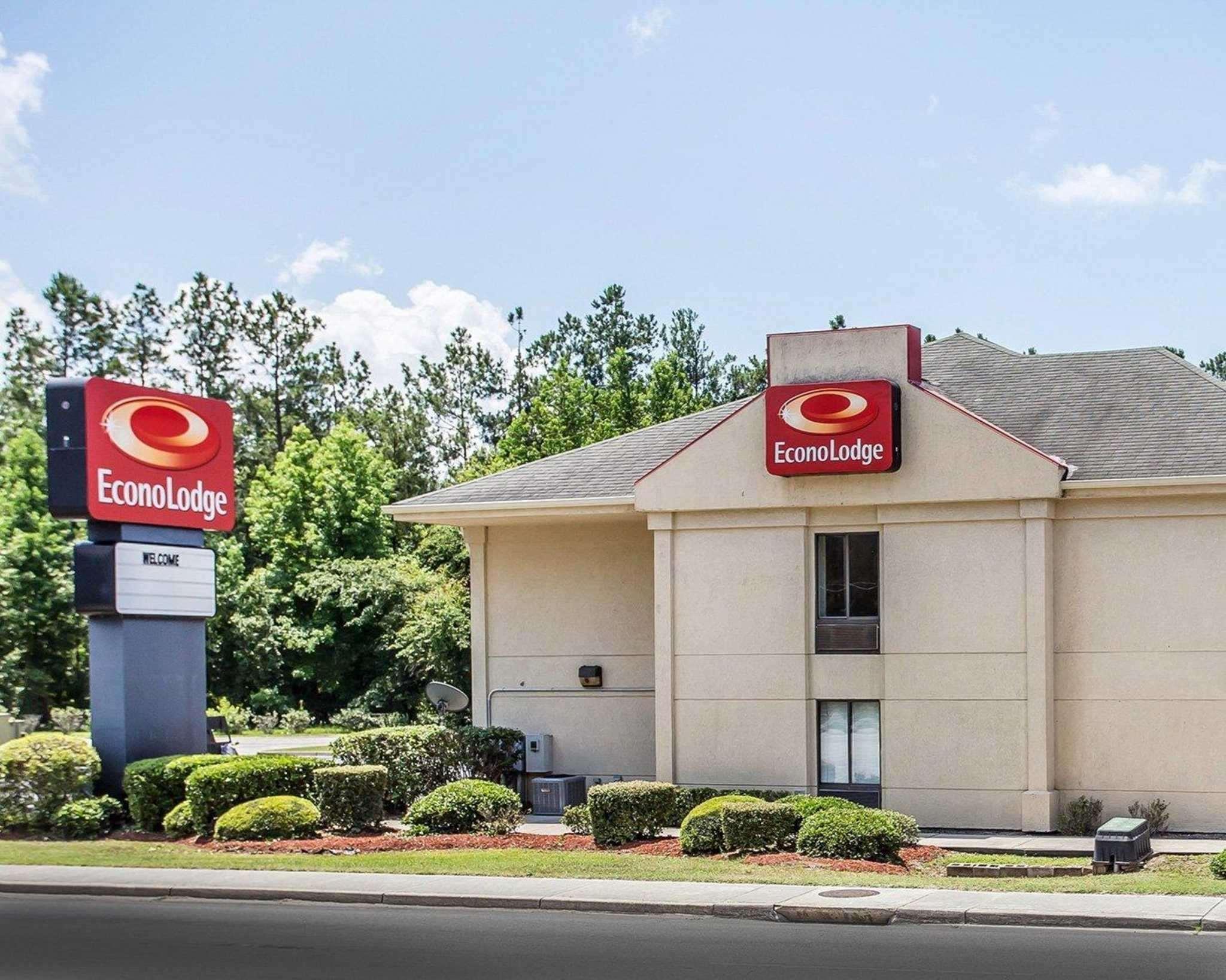Econo Lodge St. Stephen Екстер'єр фото